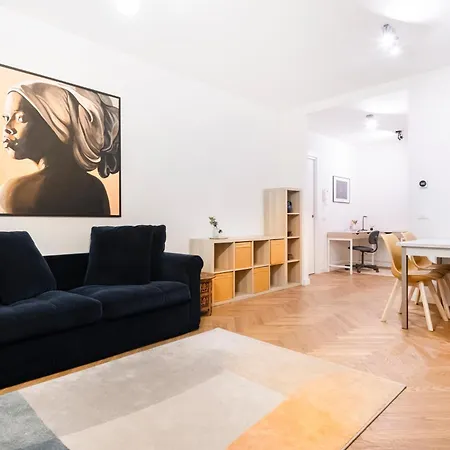Easylife - - San Gregorio 3 F - P Venezia * Milaan